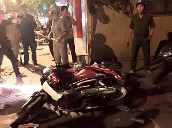 Táo tợn lao vào chém người bị tai nạn giao thông rồi cướp xe máy ảnh 1