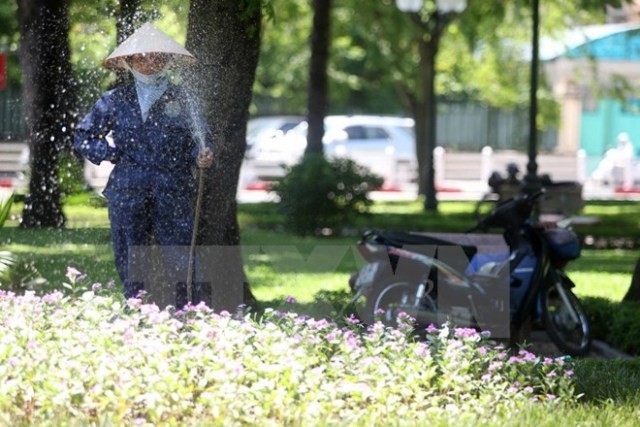 Có khả năng xảy ra 2 đến 3 đợt nắng nóng ngay trong tháng Tư ảnh 1