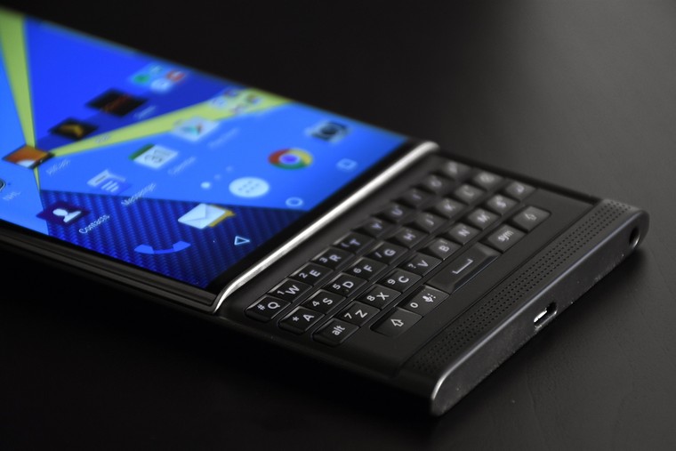 BlackBerry sẽ tung 2 mẫu Android giá chỉ 300USD trong năm 2016 ảnh 1