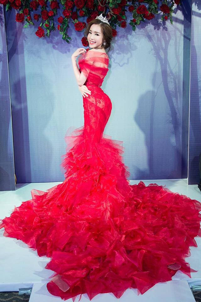 Elly Trần 'áp đảo' Á hậu Huyền My bằng body vạn người mê ảnh 15