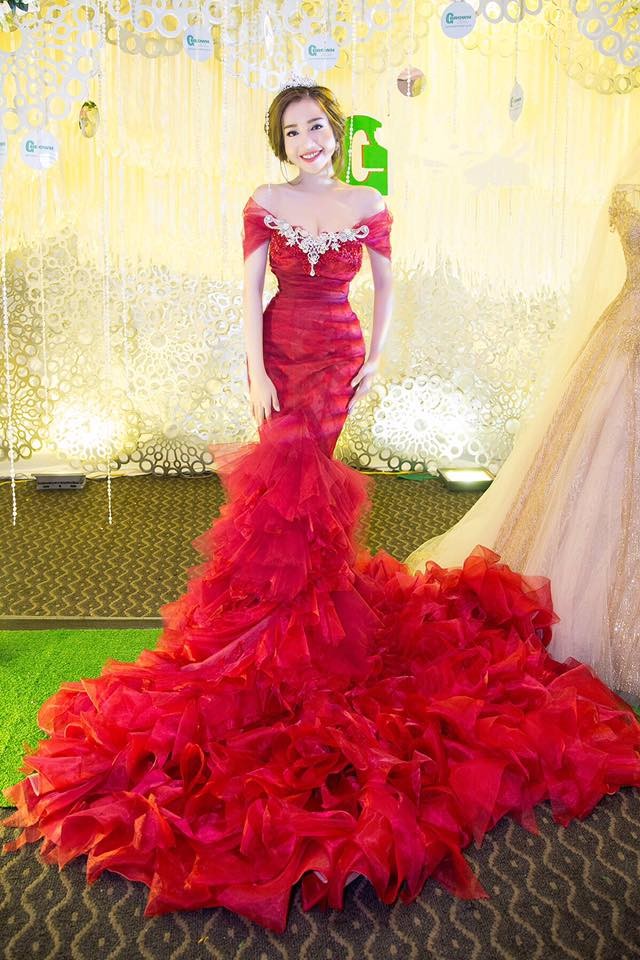 Elly Trần 'áp đảo' Á hậu Huyền My bằng body vạn người mê ảnh 10