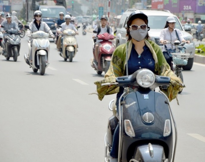 Dự báo thời tiết 14/4: Bắc Bộ ngày nắng nóng, đêm mưa rào vài nơi ảnh 1