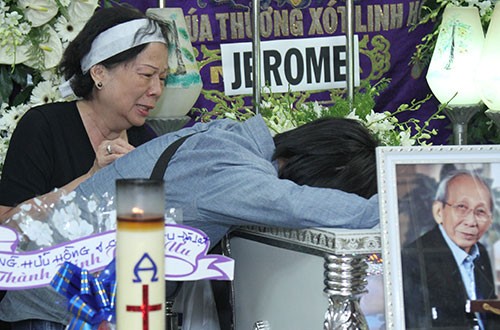 Từ Mỹ trở về, con trai NS Nguyễn Ánh 9 vẫn không tin cha đã mất ảnh 3