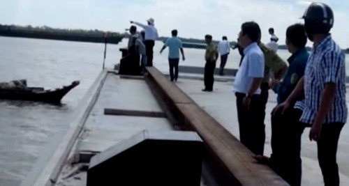 Dân ven sông Soài Rạp bỏ việc... vì cá sấu sổng chuồng ảnh 1