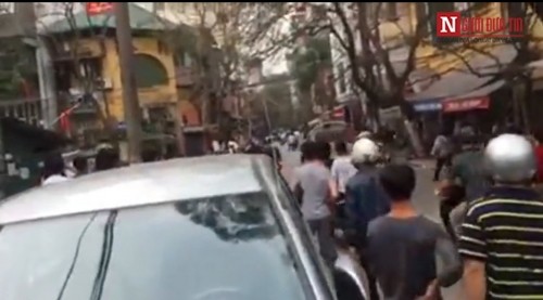 CA lên tiếng về vụ nổ súng giải tán đám đông ở Hà Nội ảnh 2