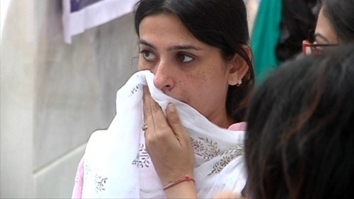 Lễ tưởng niệm trong nước mắt của 'Cô dâu 8 tuổi' Pratyusha ảnh 13