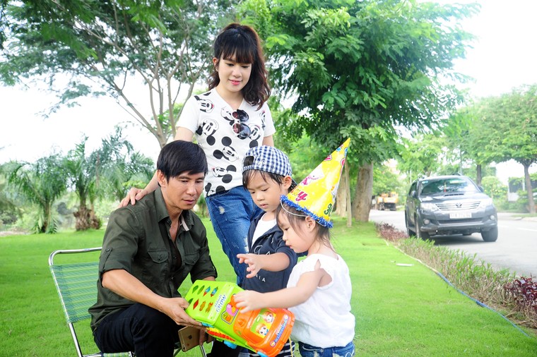 Con trai 4 tuổi của Lý Hải bất ngờ đóng phim 15 tỷ Lật Mặt 2 ảnh 1