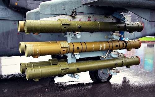 Video: ‘Thợ săn đêm’ Mi-28 phá hủy xe thiết giáp của IS ảnh 2