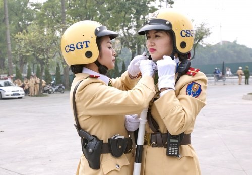 Hà Nội: CSGT 'vòng eo 94' trở lên sẽ chuyển sang ngồi văn phòng ảnh 1