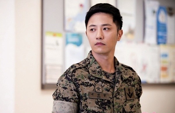 Hậu duệ mặt trời bị phạt cảnh cáo vì cảnh văng tục ảnh 1