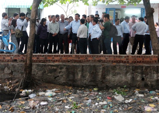 Bí thư Đinh La Thăng: 'Nếu dân chưa có nước sạch' ảnh 2