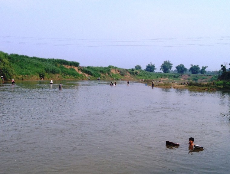 Vụ nước sông đổi màu, cá chết: "Thủ phạm" nhận lỗi ảnh 6