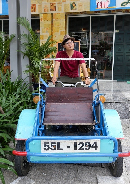 Quán cà phê trưng bày hàng nghìn đồ cổ tái hiện Sài Gòn xưa ảnh 10