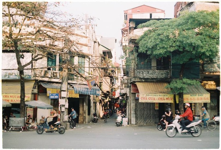 Phóng viên quốc tế dự thượng đỉnh Mỹ-Triều được đi tour thưởng thức cà phê trứng ảnh 1