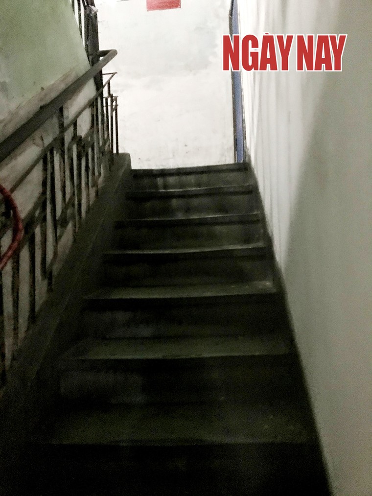 Nhà trọ quan tài TP.HCM - Bài 2: Những người sống trong 'quan tài' ảnh 3