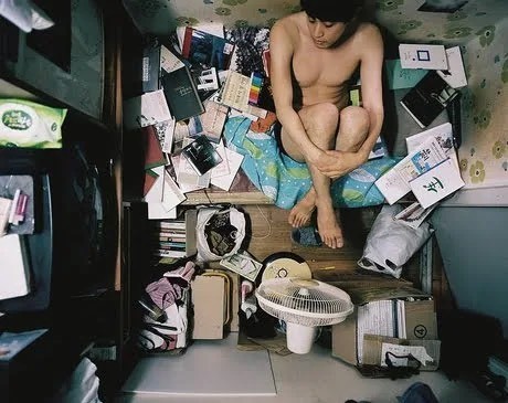 Nhà trọ quan tài TP.HCM - Bài 2: Những người sống trong 'quan tài' ảnh 8