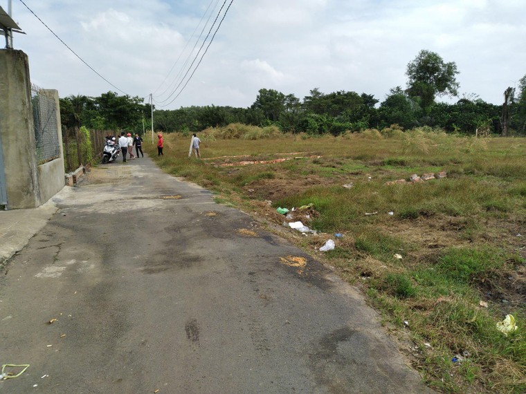 Lộ diện đường dây lừa đảo phân lô bán đất và làm sổ đỏ giả - Bài 3: Những khoản chi bí ẩn ảnh 3