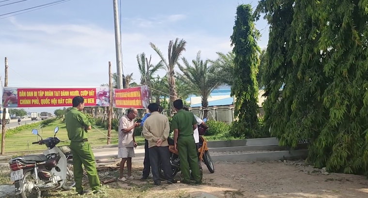 Vụ một gia đình ở Ninh Thuận bị đánh, chém: Luật sư nói gì?! ảnh 1