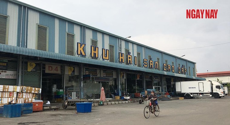 Chợ đầu mối Bình Điền “đòi” thu thêm tiền thuê đất, tiểu thương bức xúc ảnh 1