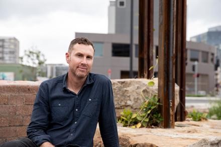 Nghệ sĩ người Australia bị đạo ý tưởng: Bảo Nam không hiểu gì về nghệ thuật! ảnh 1