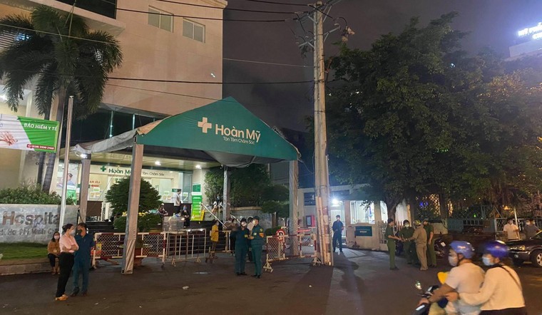 Phong toả một số khu vực tại BV Hoàn Mỹ Sài Gòn sau khi một thai phụ dương tính với Covid-19 ảnh 1