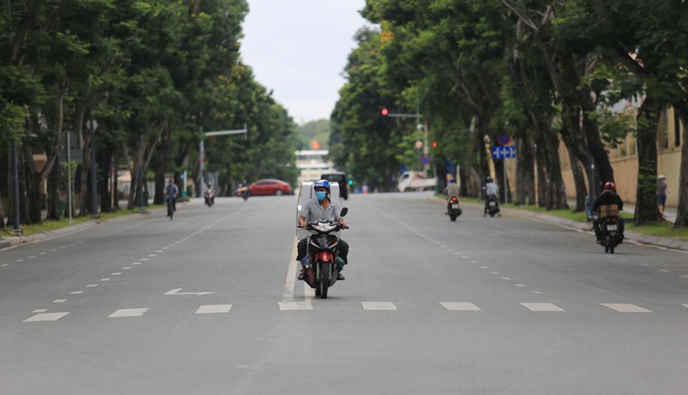 Trung tâm Sài Gòn - Ngày đầu tiên thực hiện Chỉ thị 16 ảnh 5