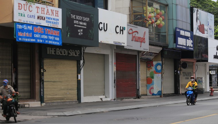 Trung tâm Sài Gòn - Ngày đầu tiên thực hiện Chỉ thị 16 ảnh 10