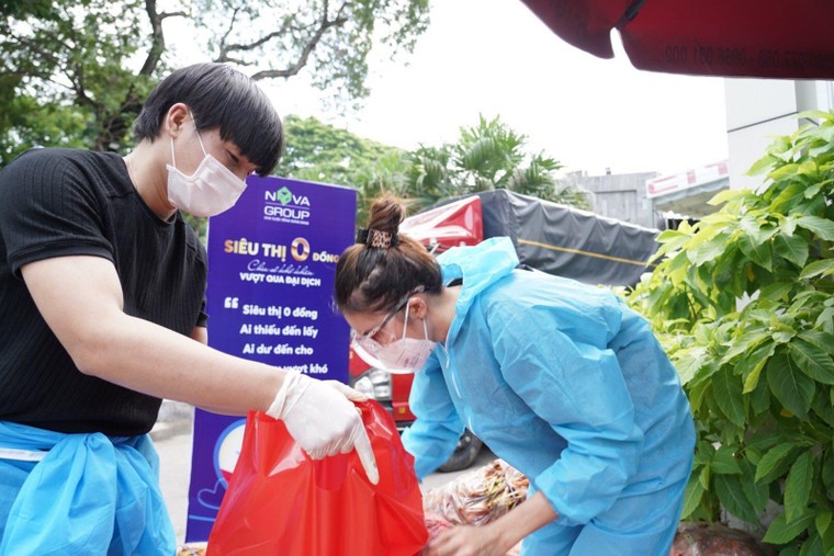 “Siêu thị 0 đồng” – Chia sẻ khó khăn, vượt qua đại dịch ảnh 2