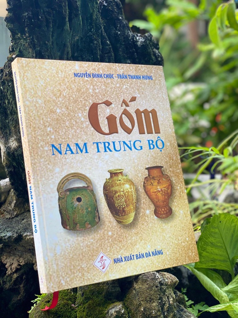 Quảng Đức - một dòng gốm cổ độc đáo bị thất truyền ảnh 2