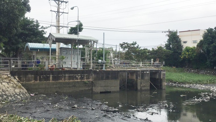 Những dự án chống ngập "hoá vàng" ngân sách – Bài 2: Cống kiểm soát triều và trạm bơm 20 năm dang dở ảnh 2