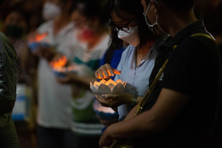 Những hình ảnh xúc động tại Lễ tưởng niệm nạn nhân mất vì COVID-19 ảnh 13