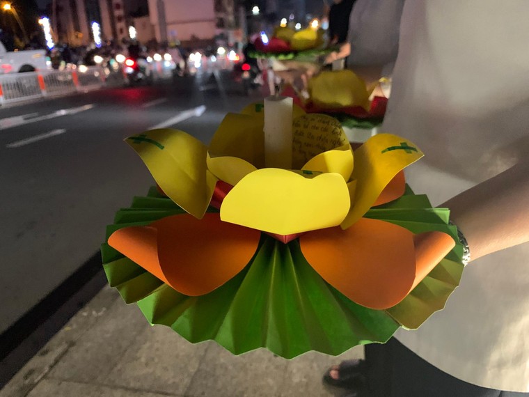 Những hình ảnh xúc động tại Lễ tưởng niệm nạn nhân mất vì COVID-19 ảnh 9