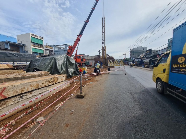 Sao không xử lí hình sự đơn vị thi công cầu vượt Dầu Giây gián tiếp gây tai nạn chết người? ảnh 3