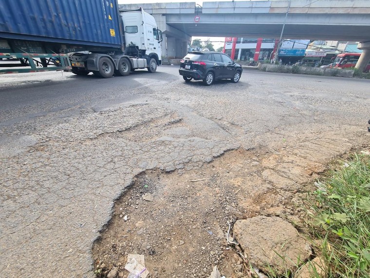 Sao không xử lí hình sự đơn vị thi công cầu vượt Dầu Giây gián tiếp gây tai nạn chết người? ảnh 1