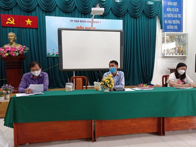 Hiệu trưởng "vòng vo" lý do kiểm điểm cô giáo tự tử tại trường ảnh 2