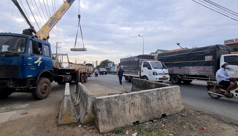 Thi công cầu vượt Dầu Giây - Người dân liên tiếp gặp tai nạn thương vong, lãnh đạo Tỉnh bức xúc ảnh 3