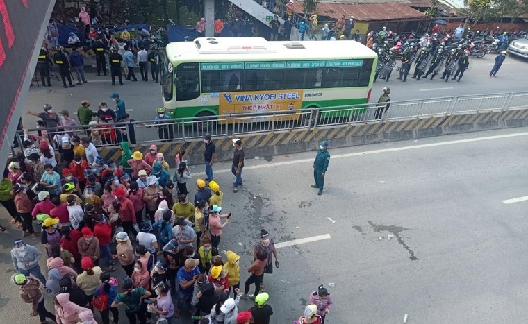 Đồng Nai: Công nhân mệt mỏi ngóng thưởng Tết ảnh 2