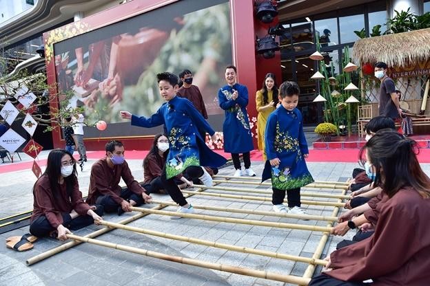 Trải nghiệm Tết xưa tại Hội hoa xuân Novaland Gallery ảnh 6