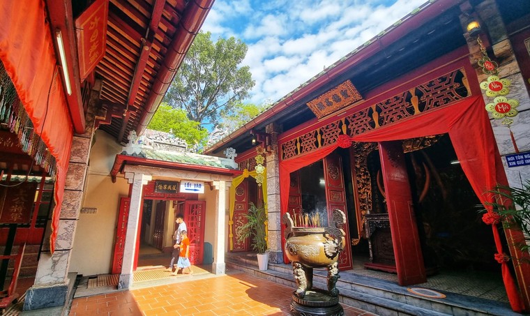 Khoảng 50 ngàn lượt người viếng Lăng Tả quân Lê Văn Duyệt dịp đầu năm Nhâm Dần ảnh 9