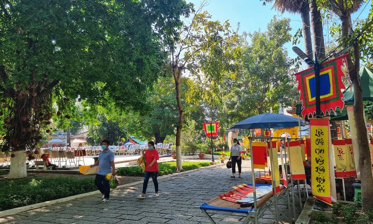 Khoảng 50 ngàn lượt người viếng Lăng Tả quân Lê Văn Duyệt dịp đầu năm Nhâm Dần ảnh 11