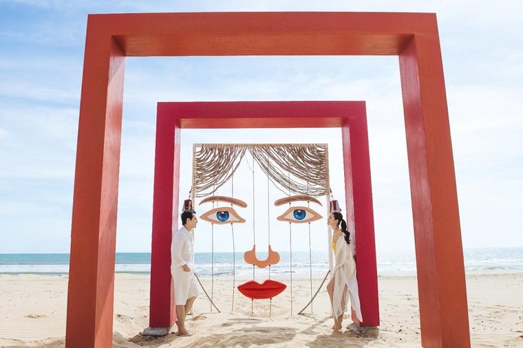 Đông Nhi – Ông Cao Thắng tận hưởng kỳ nghỉ tại NovaWorld Phan Thiet ảnh 3