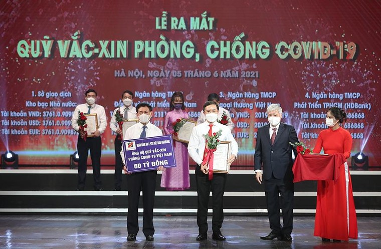 Agribank 34 năm hình thành và phát triển: Thương hiệu đồng hành cùng “Tam nông” ảnh 2