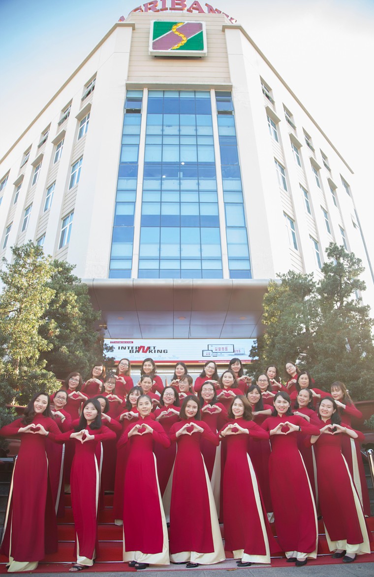 Agribank 34 năm hình thành và phát triển: Thương hiệu đồng hành cùng “Tam nông” ảnh 4