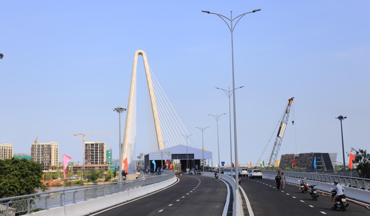Ngày mai (28/4), chính thức thông xe cầu 130 triệu USD bắc qua bán đảo Thủ Thiêm ảnh 3