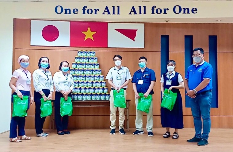 Nụ cười hạnh phúc của những người nghèo mưu sinh trên đất Bình Dương ảnh 8