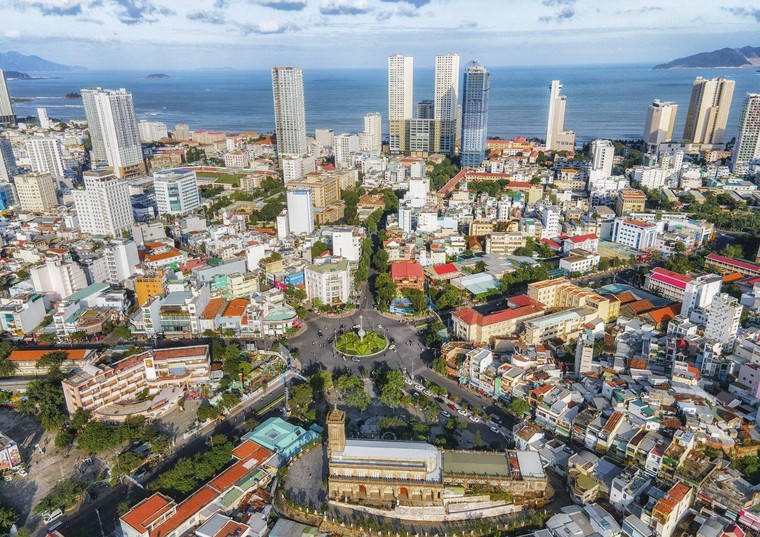 Bất động sản ven biển tăng nhiệt, Vịnh ngọc Nha Trang thu hút đầu tư ảnh 3