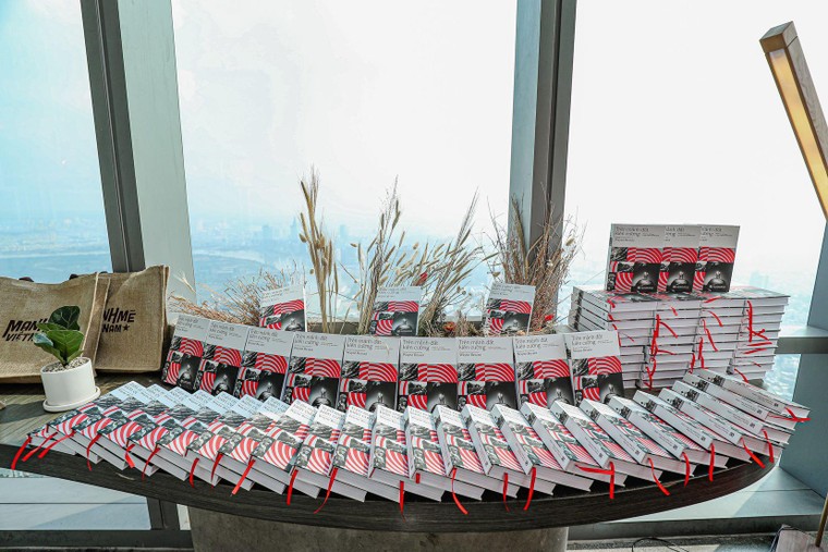 Ra mắt tự truyện “Trên mảnh đất kiên cường” ảnh 3