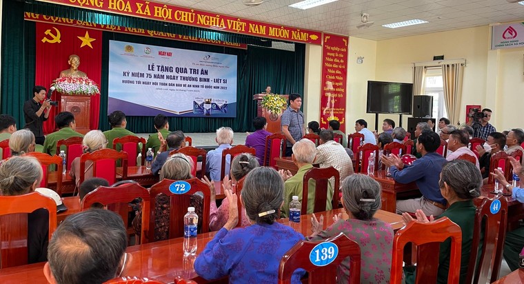 Hành trình tri ân những người có công với cách mạng của CVI Pharma ảnh 1