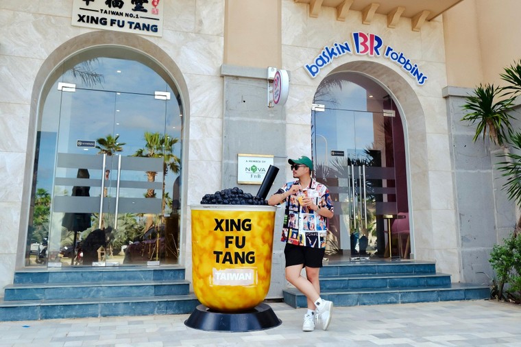 Đồng hành cùng Tô Đi Đâu và Lý Thành Cơ khám phá cung đường Hồ Tràm - Phan Thiết ảnh 6