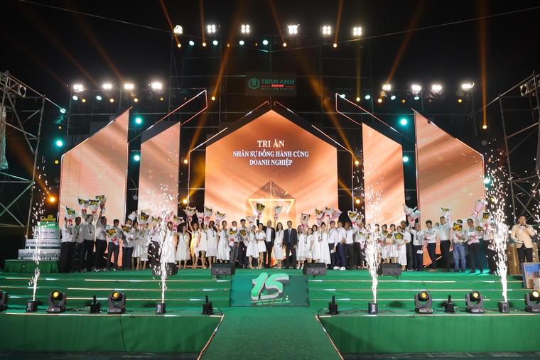 Lễ kỷ niệm 15 năm Trần Anh Group: khẳng định vị thế- kiến tạo tương lai ảnh 2